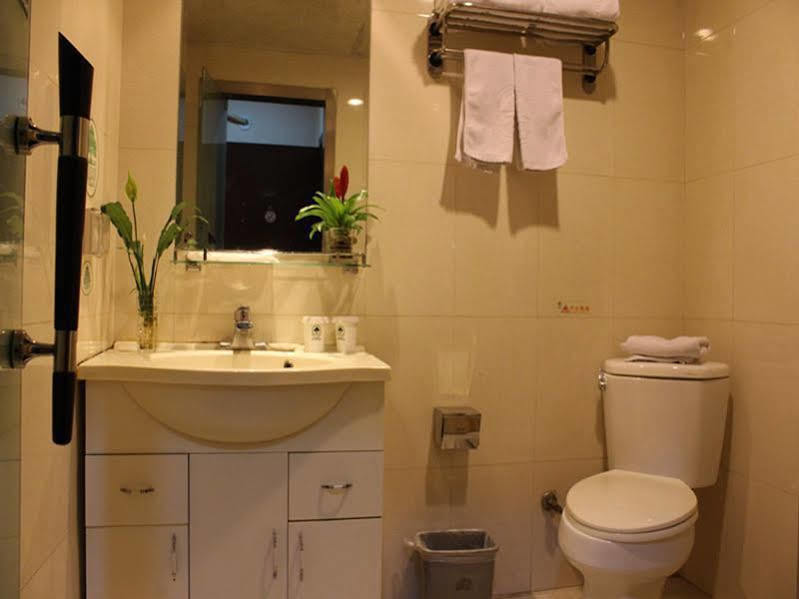 Greentree Inn Shanghai Gongkang Express Hotel